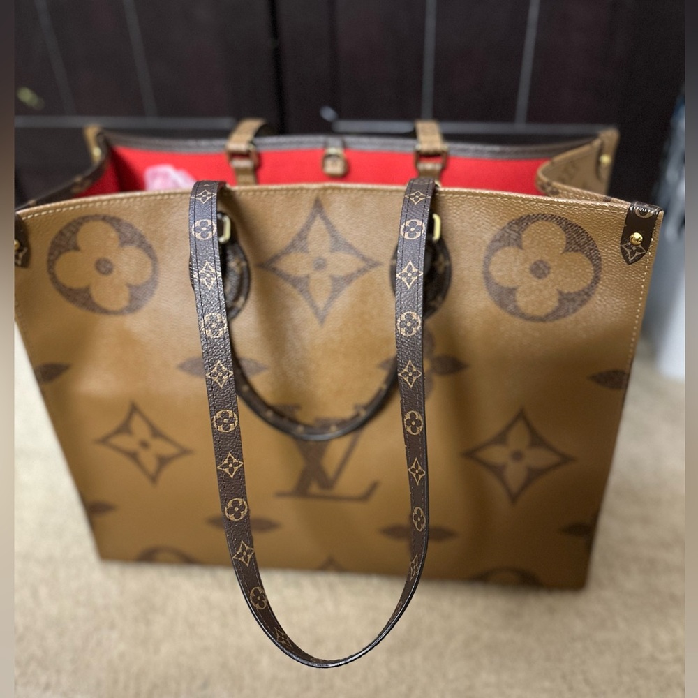 Louis Vuitton OnTheGo GM Reverse Monogram Tote Bag